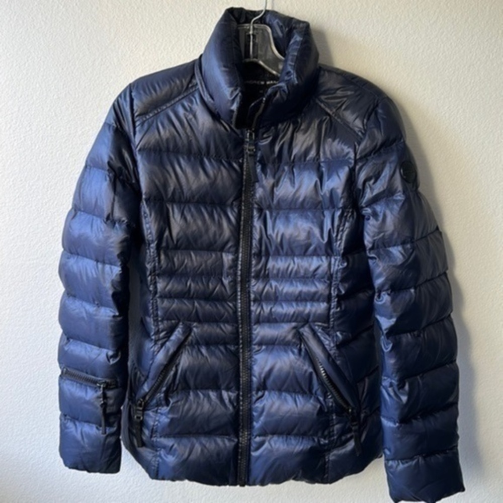 Andrew Marc coat size XS navy down puffer coat